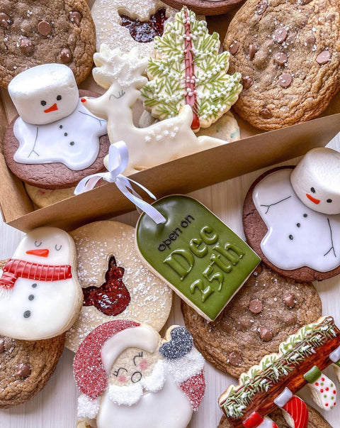 Dine & Decorate:  Cookie Decorating