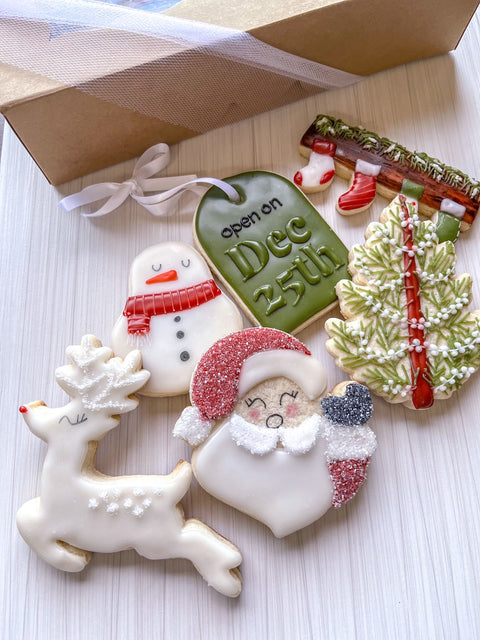 Dine & Decorate:  Cookie Decorating