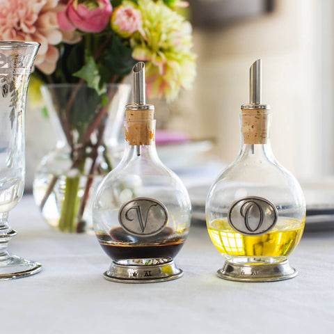 Arte Italica & Crown Linen Designs - Tavola Oil & Vinegar Set