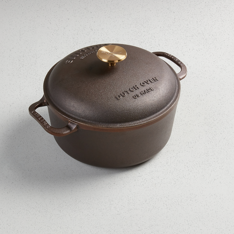 Smithey 5.5 Quart Dutch Oven